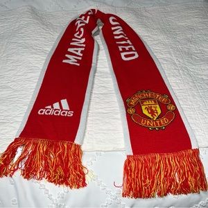 (3/$25) NWOT Adidas Manchester United Scarf